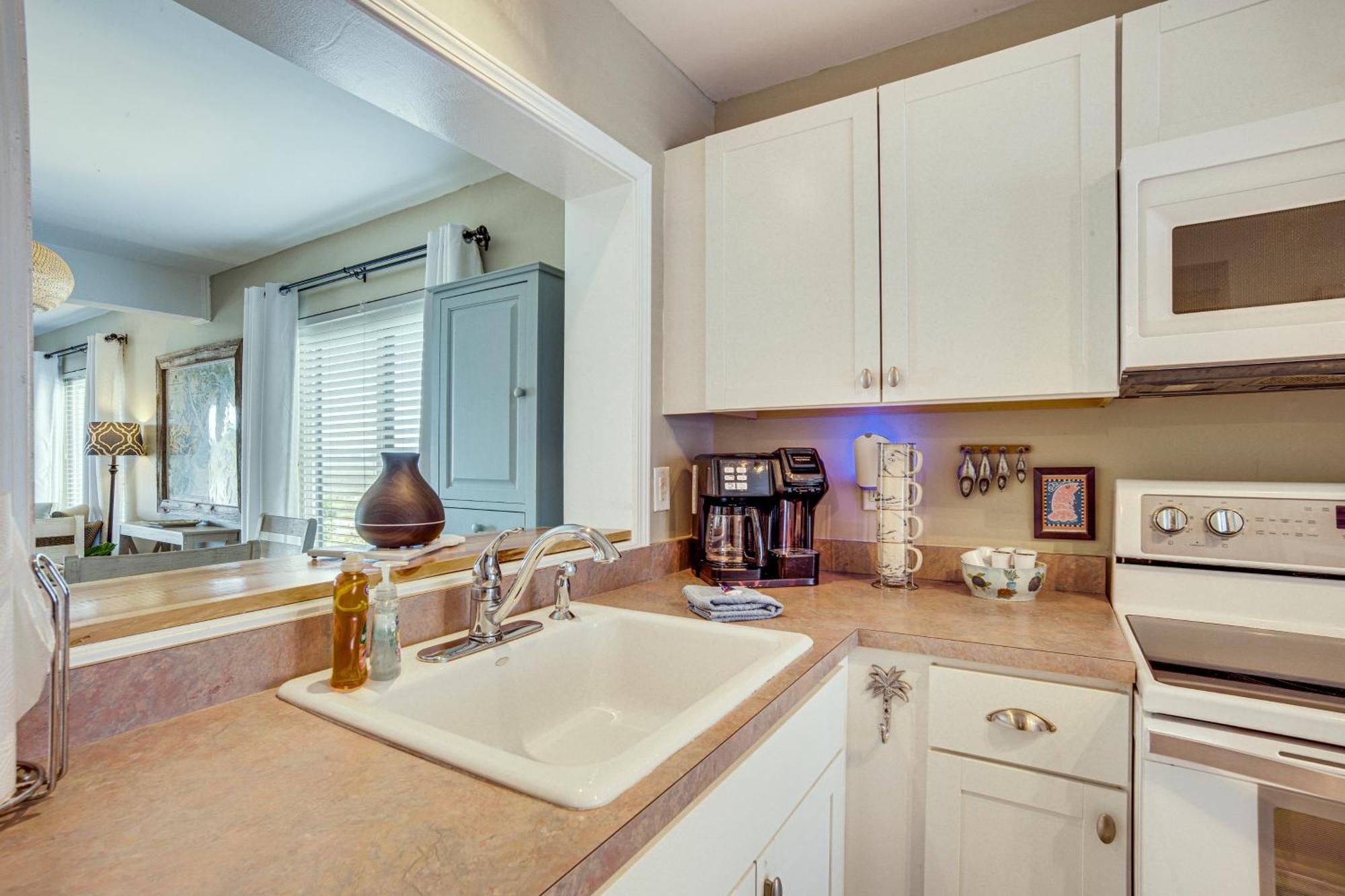 Harbor Island Condo With Deck - Steps To Beach! Oceanmarsh Subdivision Bagian luar foto